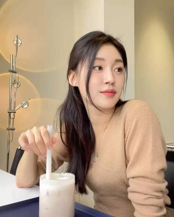 Choi Seo Eun (Single's Inferno) - choi-seo-eun-singles-inferno-31.webp